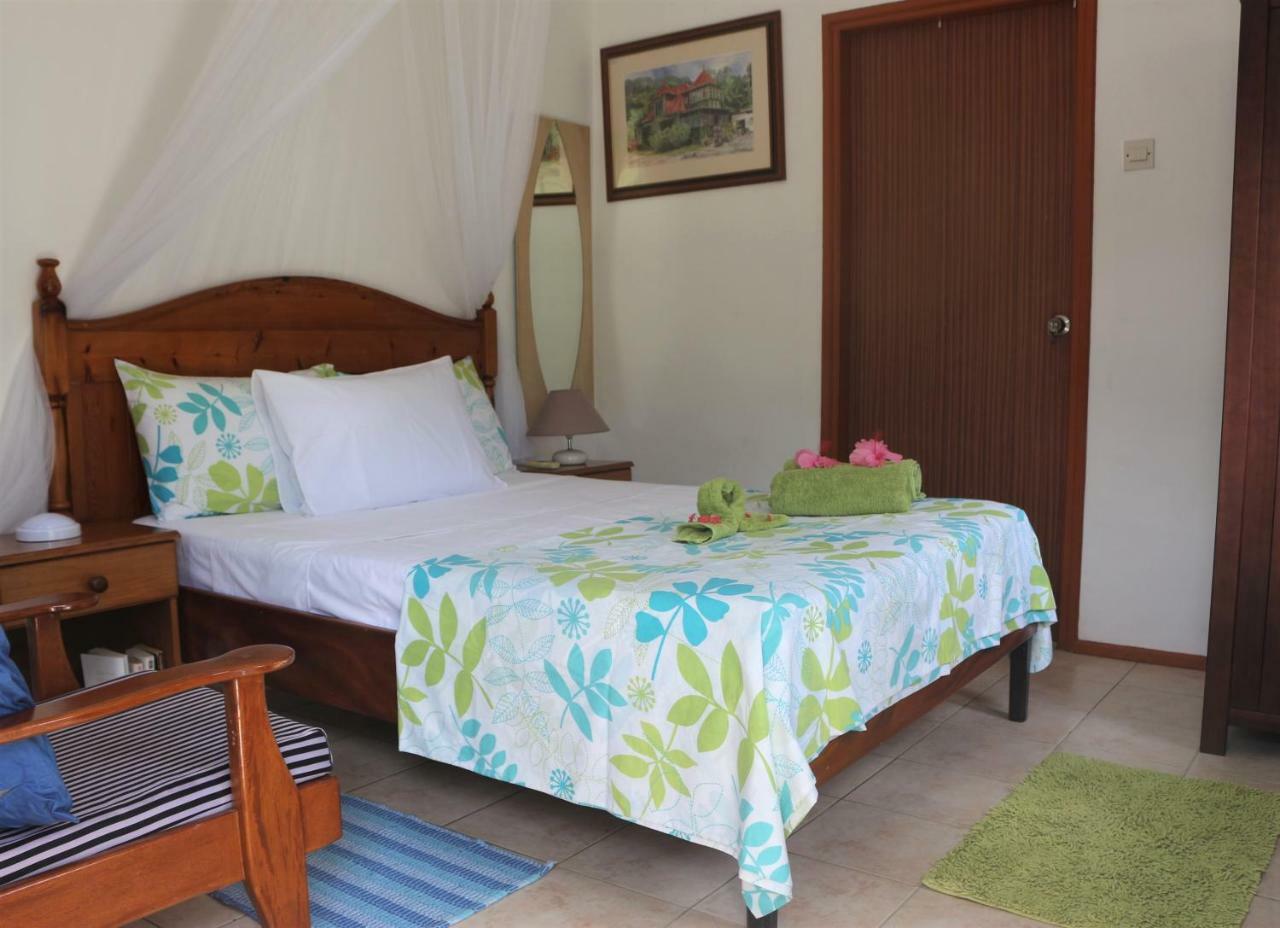 Garden Hut Apartment Victoria Bagian luar foto